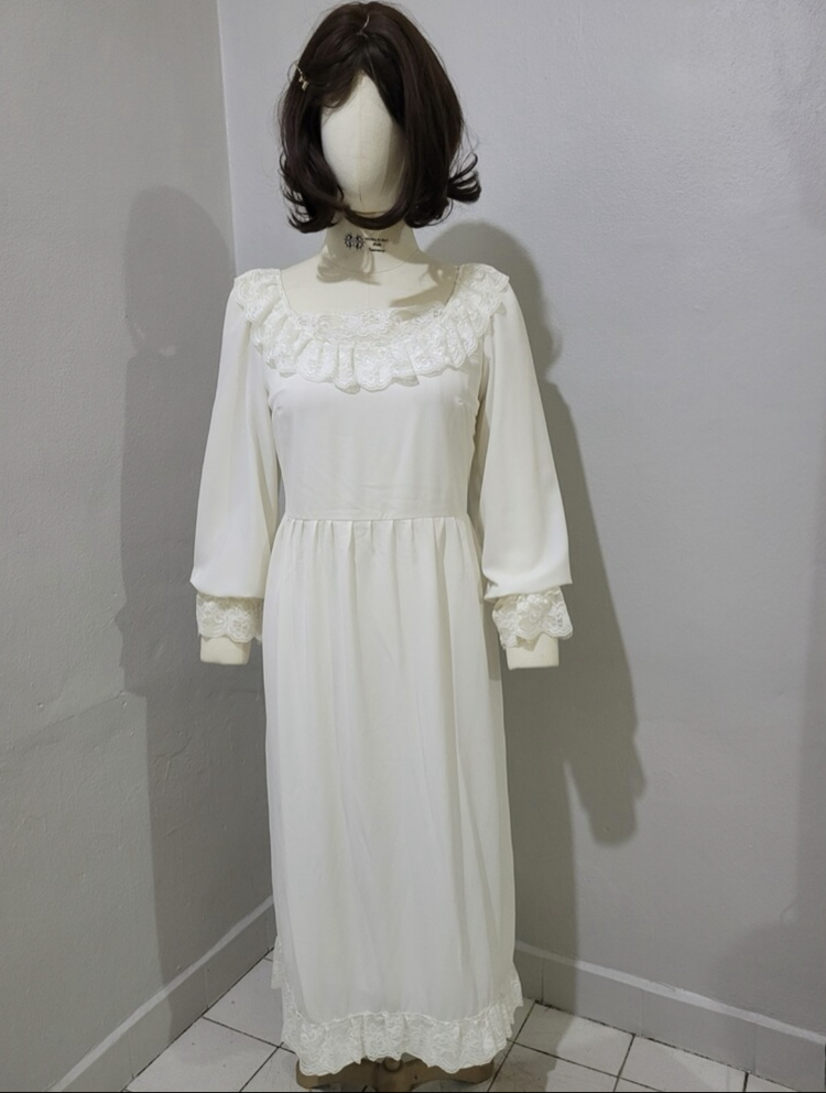 38-40/Katherine VINTAGE DANTELLİ BEYAZ MODEST GELİNLİK