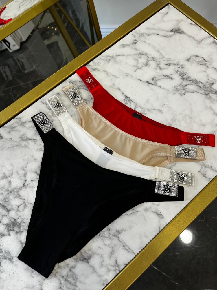 Taş Detaylı Kırmızı String Külot