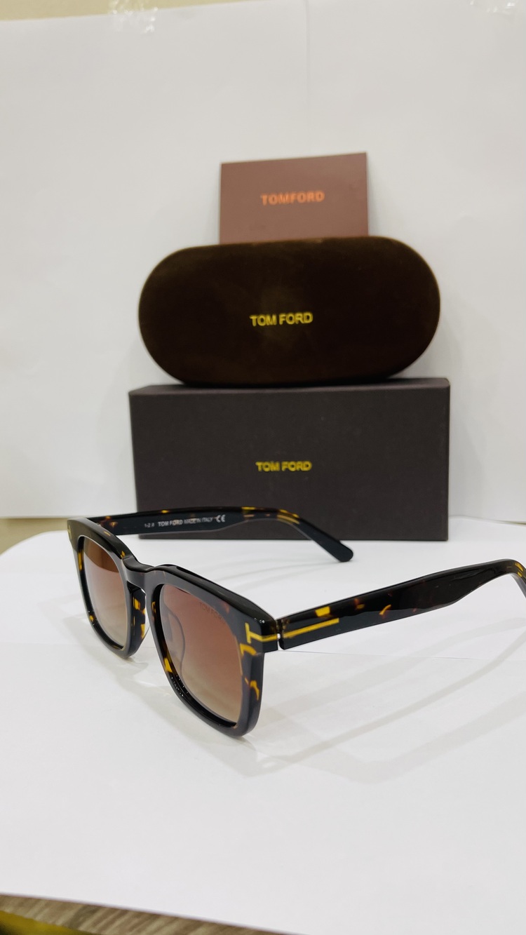 TOM FORD DESENLİ ÇERÇEVE KAHVE ŞEFFAF CAM