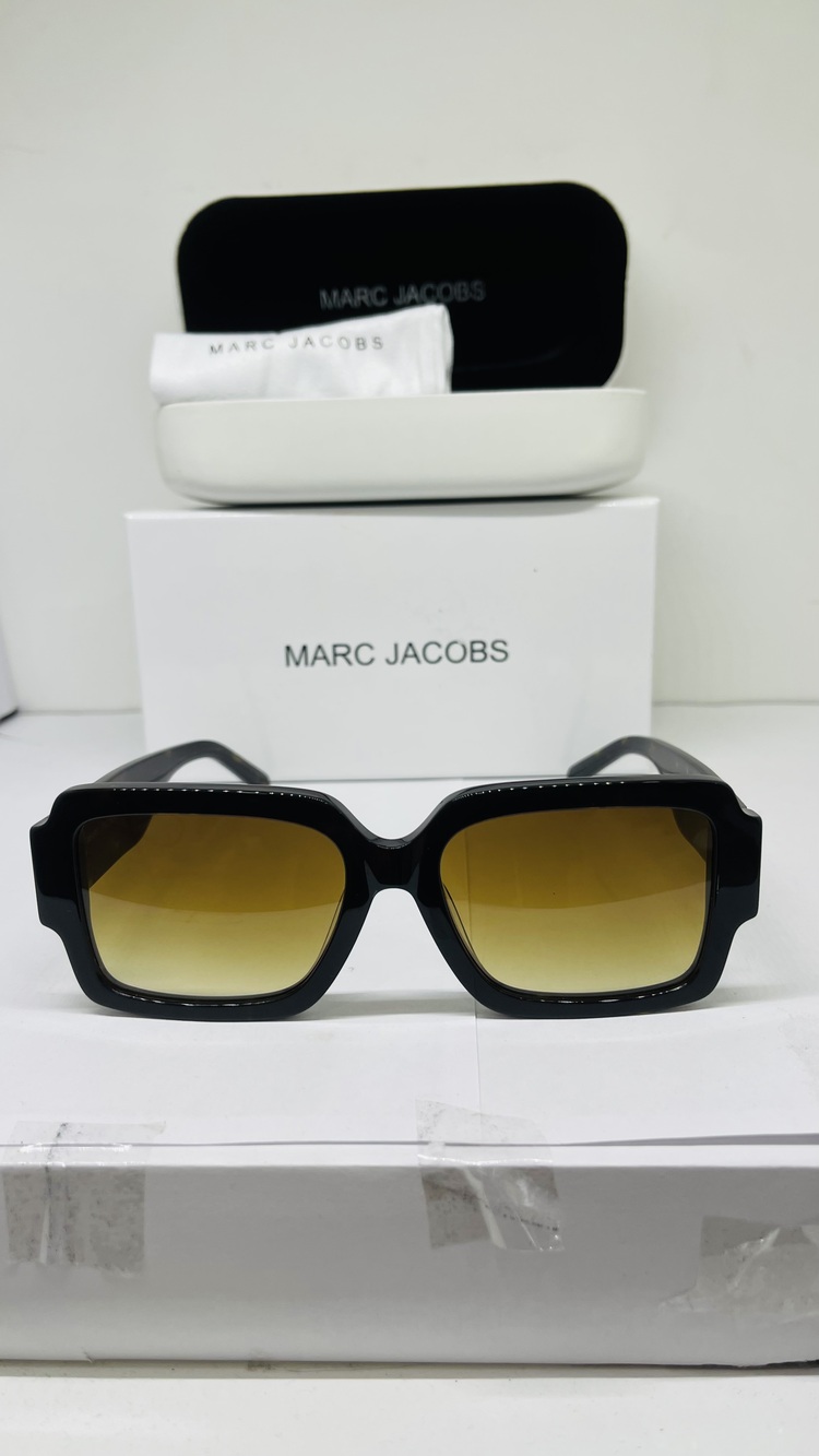 MARC JACOBS SİYAH ÇERÇEVE SARI ŞEFFAF CAM