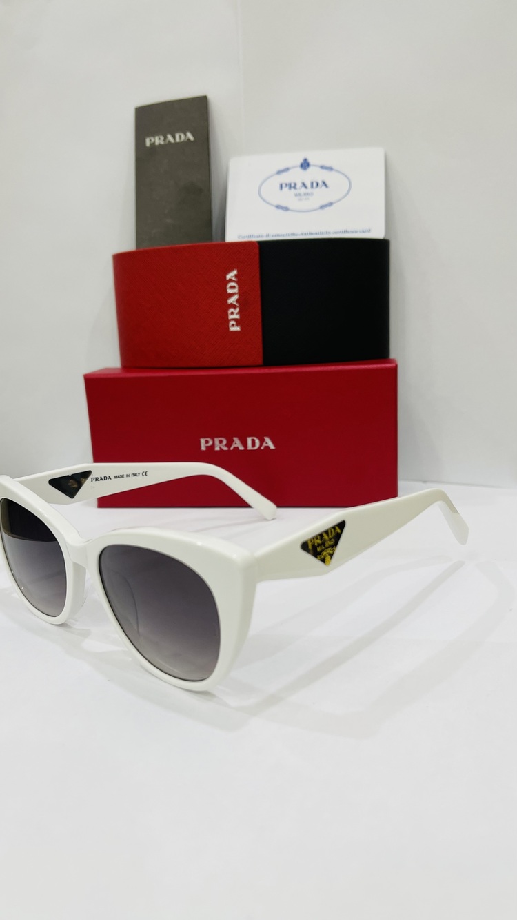 PRADA BEYAZ ÇERÇEVE SİYAH ŞEFFAF CAM