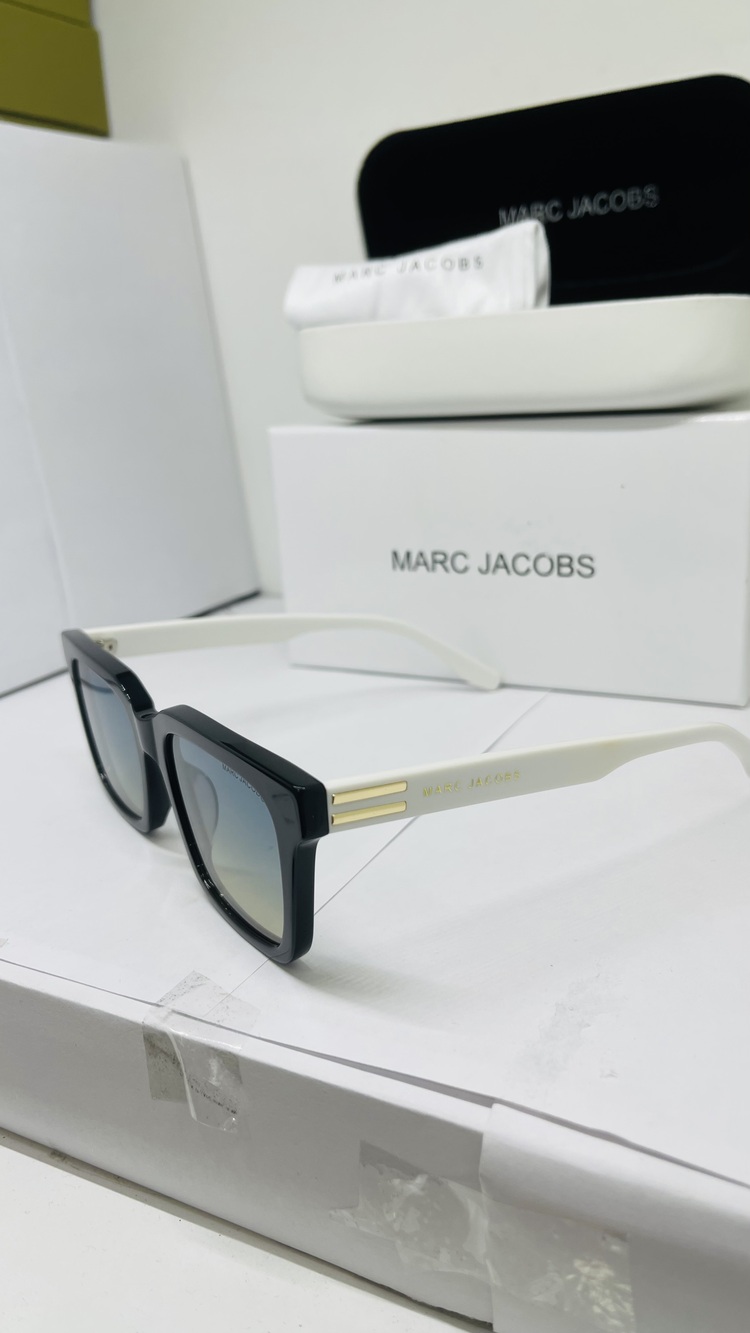 MARC JACOBS BEYAZ ÇERÇEVE MAVİ ŞEFFAF CAM