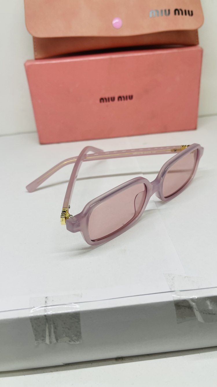 MIU PEMPE ÇERÇEVE PEMBE ŞEFFAF CAM