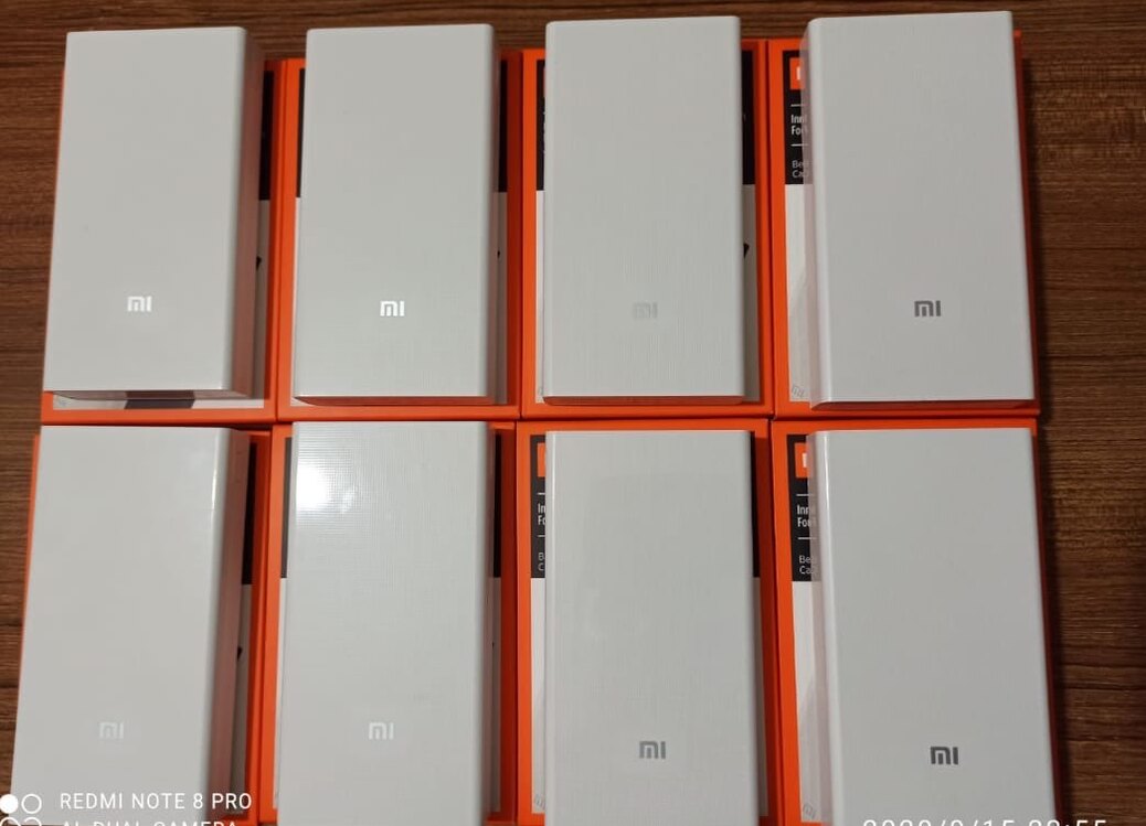 Mİ POWERBANK 20 mAh
