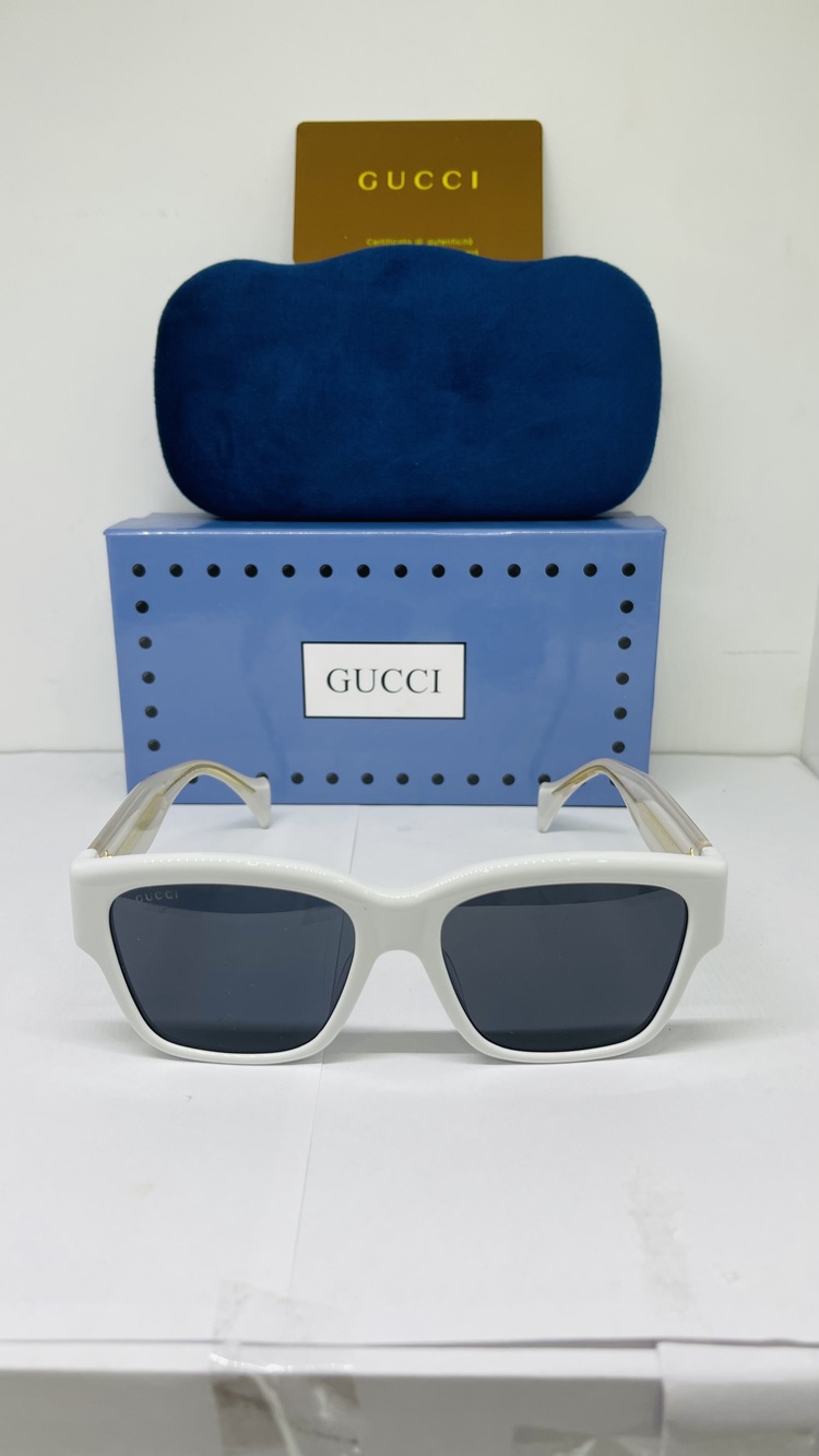 GUCCİ BEYAZ ÇERÇEVE SİYAH ŞEFFAF CAM