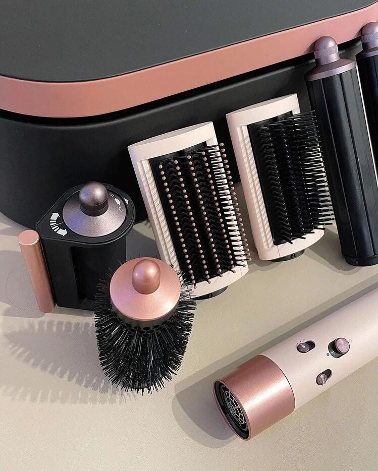 DYSON AİRWRAP SAÇ ŞEKİLLENDİRME VE KURUTMA SETİ