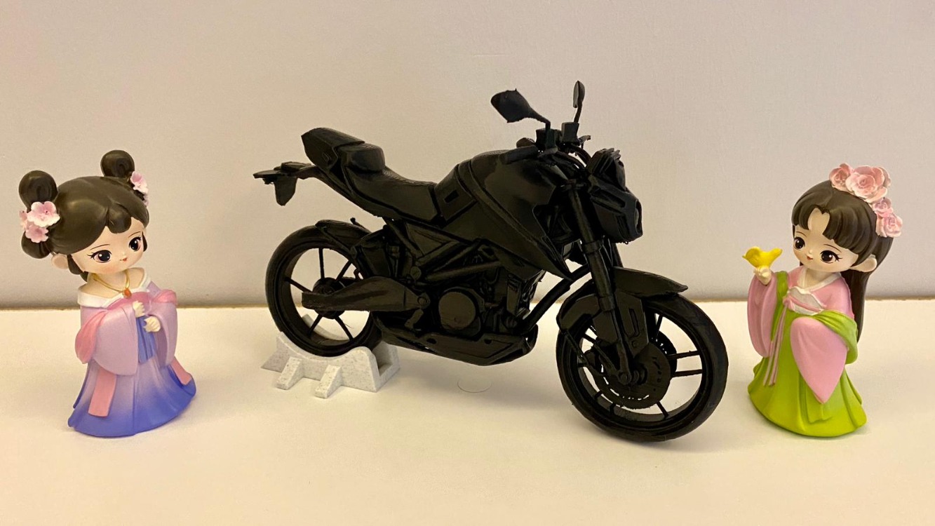 Voge 125R Motorcycle – 3D Baskı Motor Figürü (Dekoratif Koleksiyon Modeli)