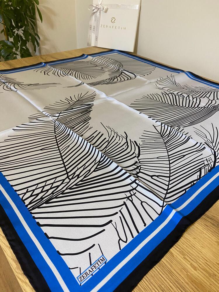 ZERAFETİM Yaprak Desen İpek Twill Eşarp