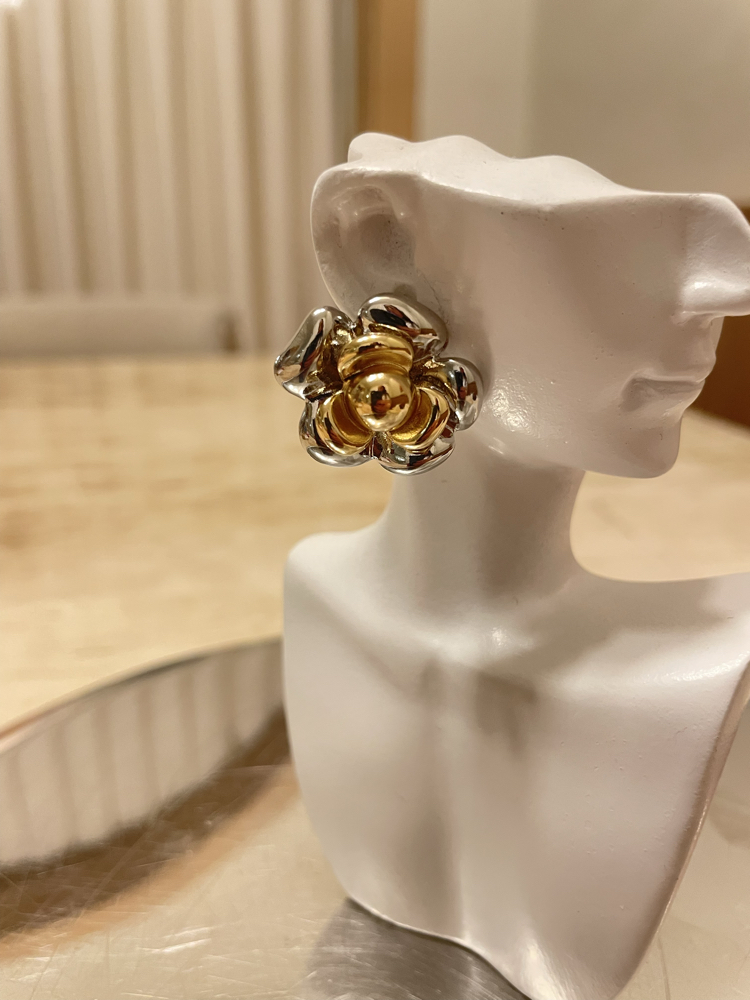 Chrome Rose