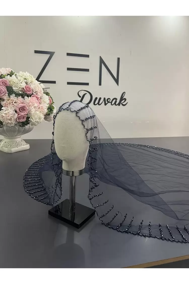 Lacivert nakışlı gelin duvağı