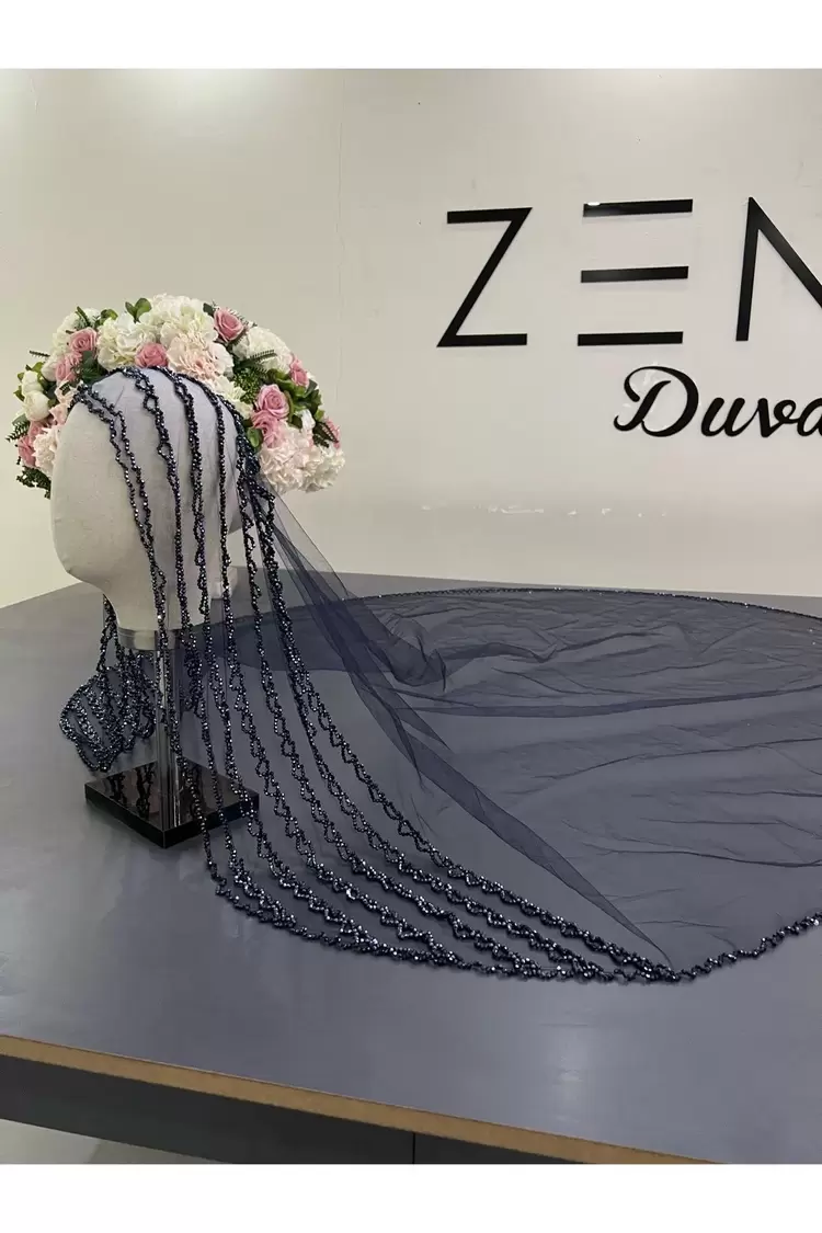 Lacivert nakışlı gelin duvağı