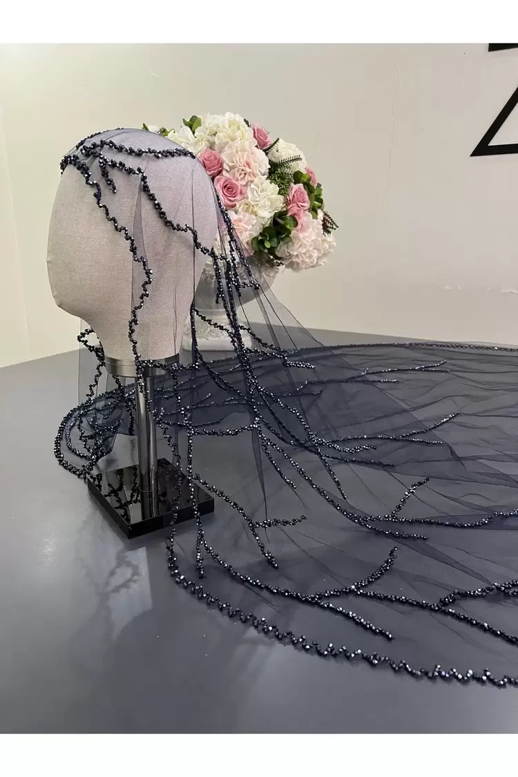 Lacivert dal model nakışlı gelin duvağı