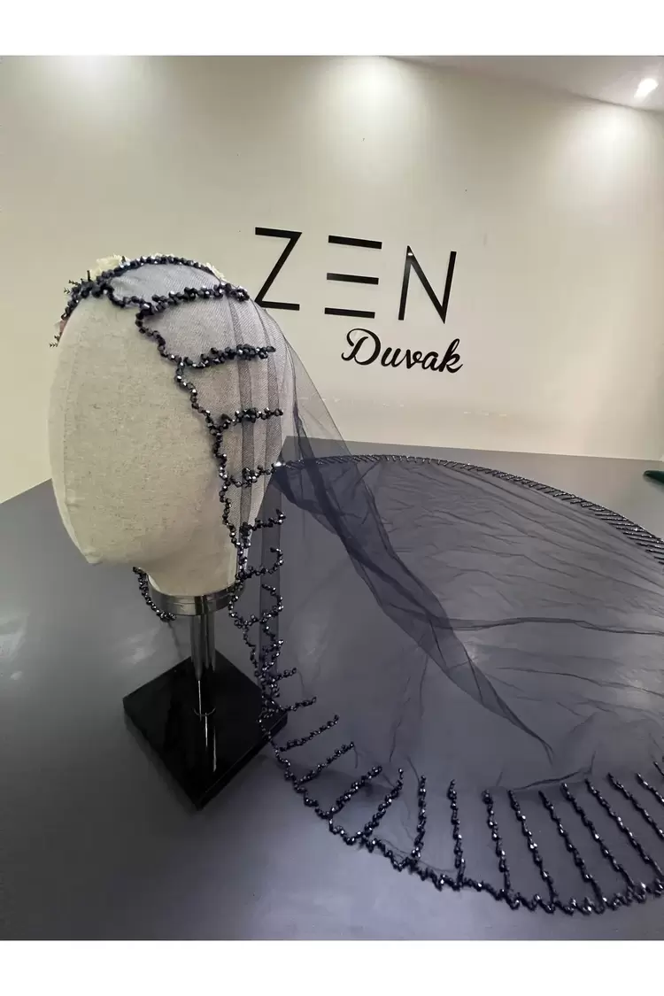 Lacivert nakışlı gelin duvağı