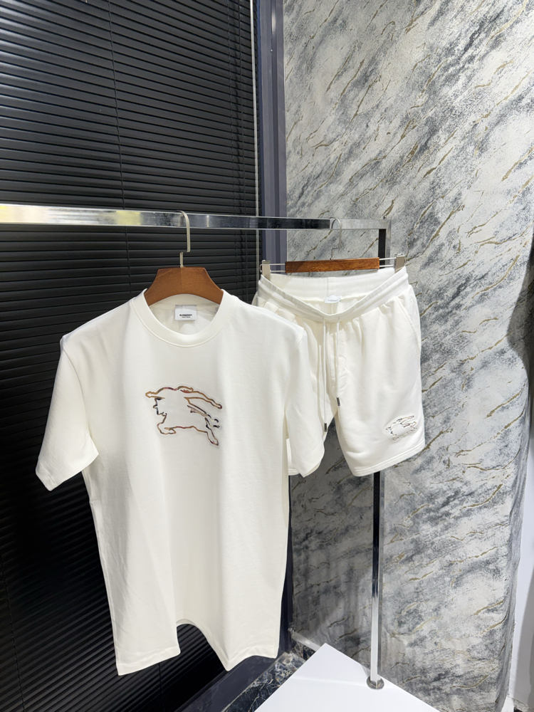 Premium Beymen Gold Nakışlı Şortlu Takım | Modern & Konforlu