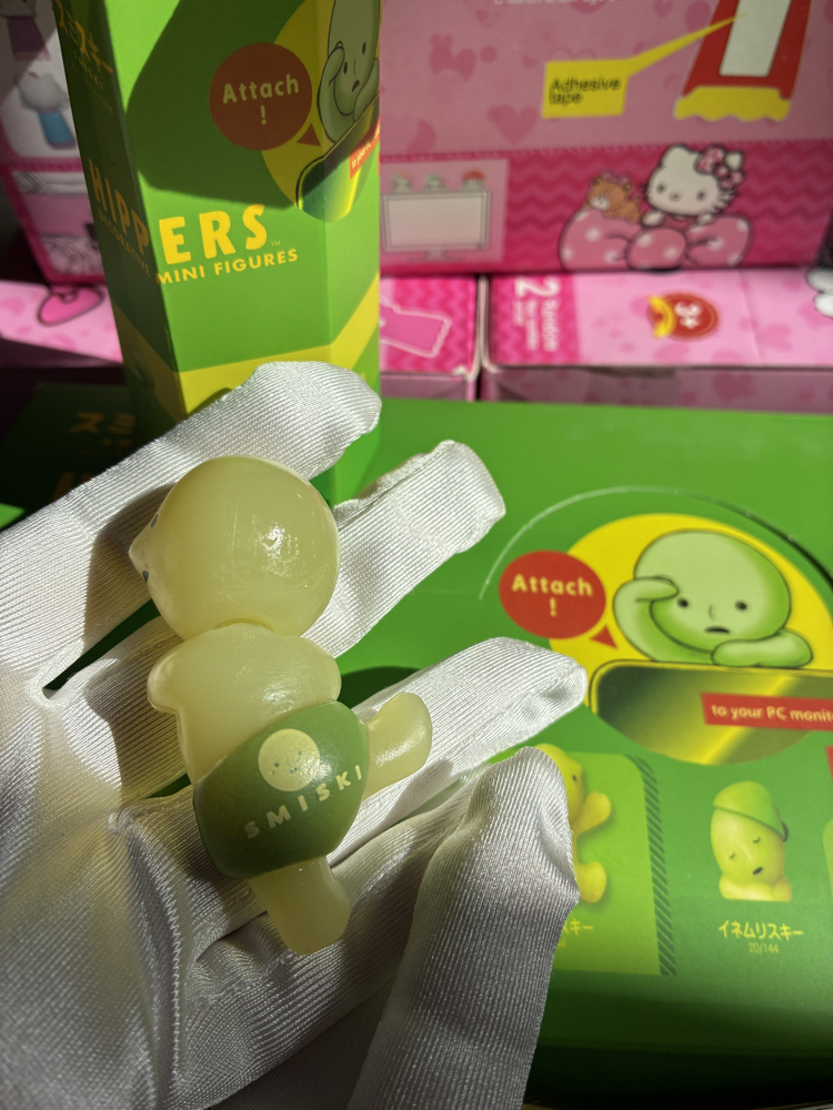 Smiski Hippers Mini Figür – Glow Koleksiyon