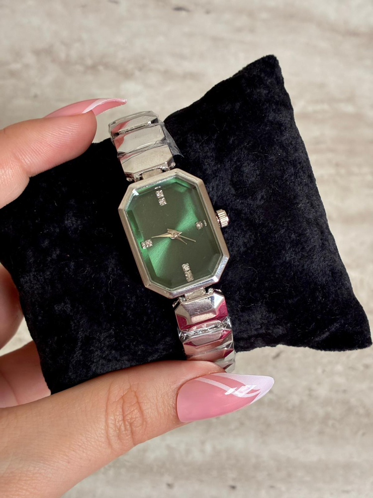 Imperial Green Saat