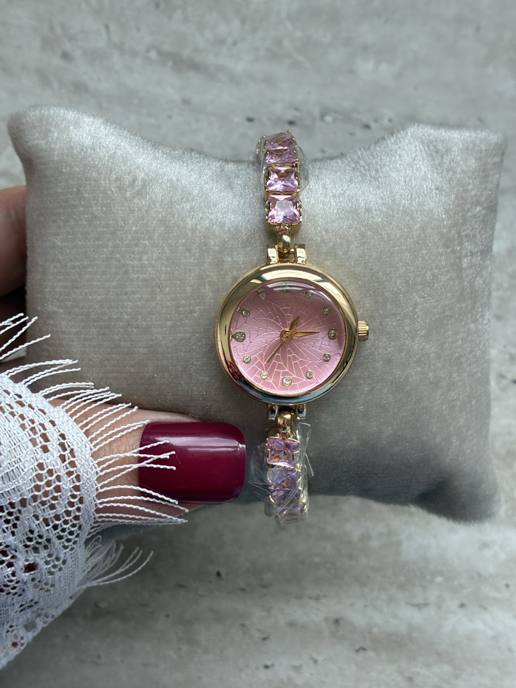 Pembe Kristal Saat