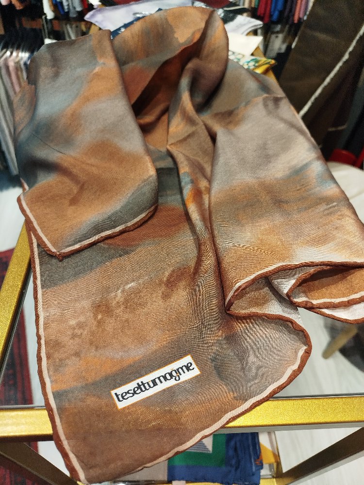 Tesettürnağme eşarp