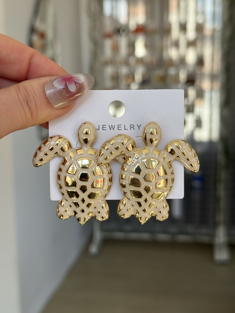 Beyaz-Gold Kaplumbağa Model Küpe