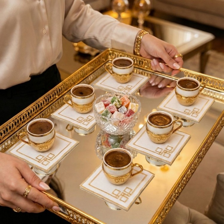 Premium 6’lı Kokteyl ve Kahve Altı Sunum Peçetesi Geometrik Gold Serisi 02 - 20252001325