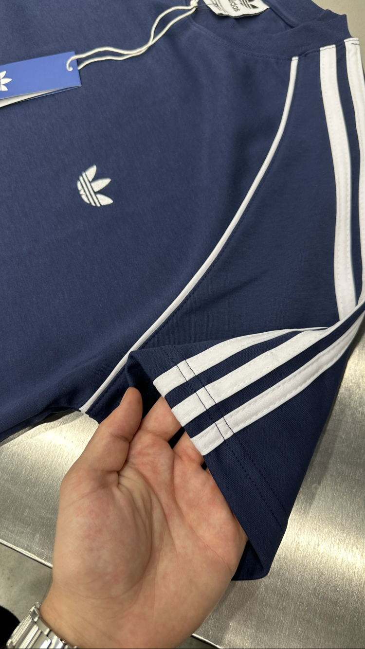 Adidas Retro T-Shirt (Lacivert)