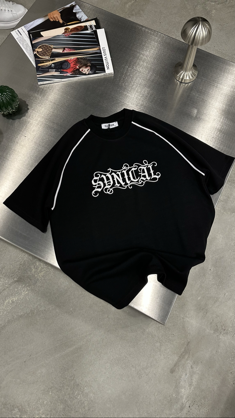 SYNICAL Nakış T-Shirt (Siyah)