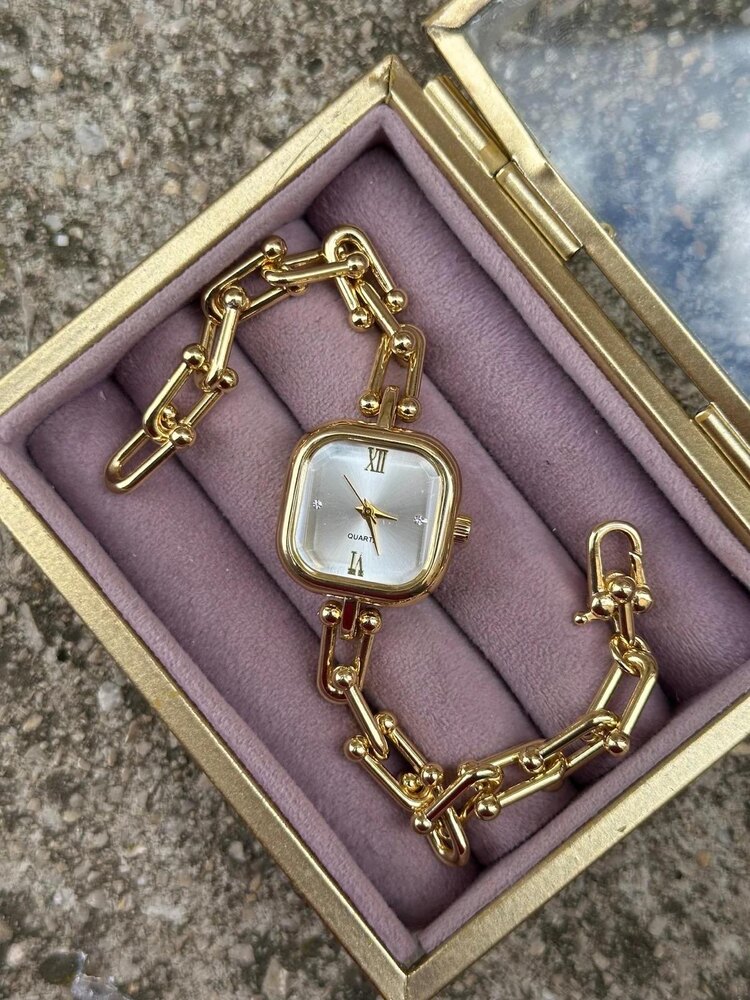Altın Tiffany Saat