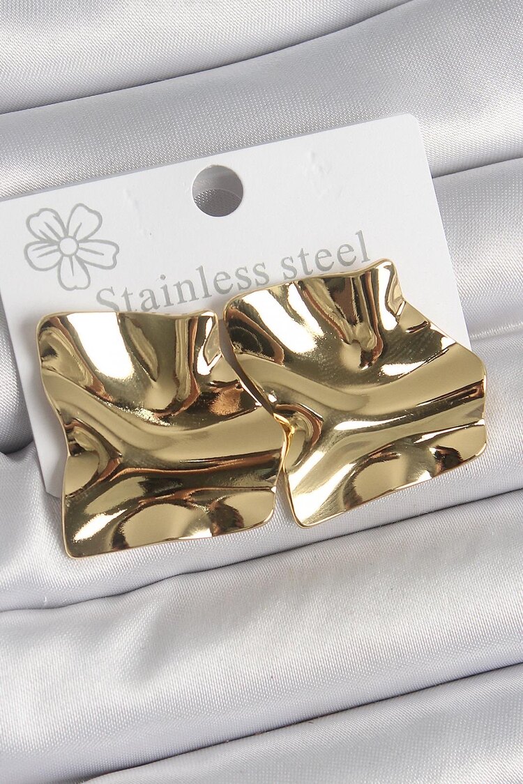 Gold Renk Dalgalı Plaka Kare Küpe