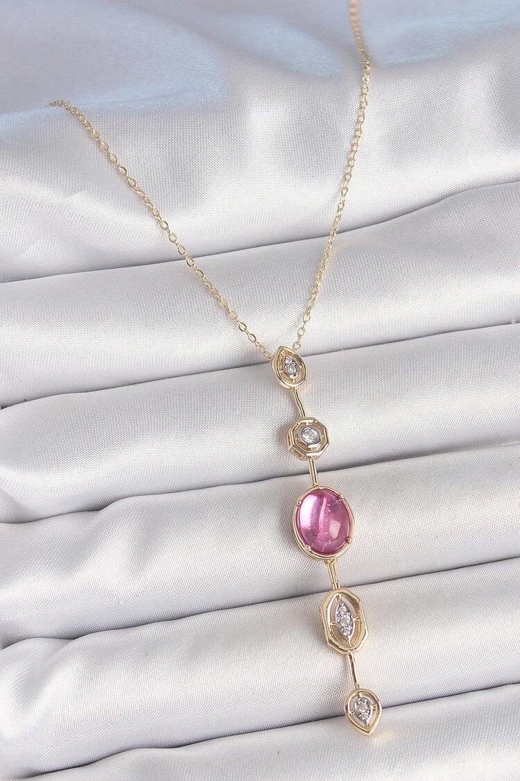 Gold Renk Pembe Zirkon Taşlı Y Kolye