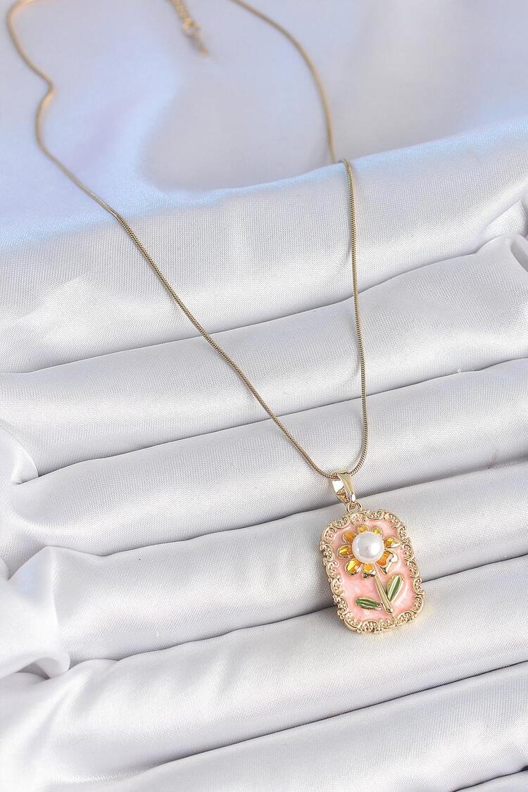 Gold Renk Pembe Mineli İncli Papatya Model Portre Model Kolye