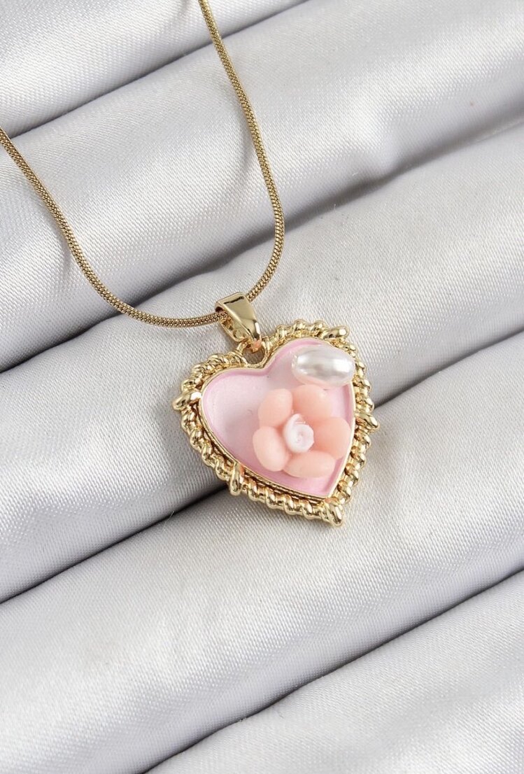 Pembe Papatya Sanatsal Kolye