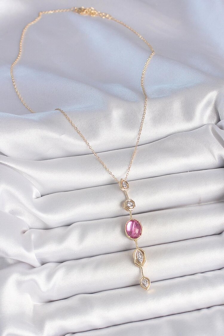 Gold Renk Pembe Zirkon Taşlı Y Kolye