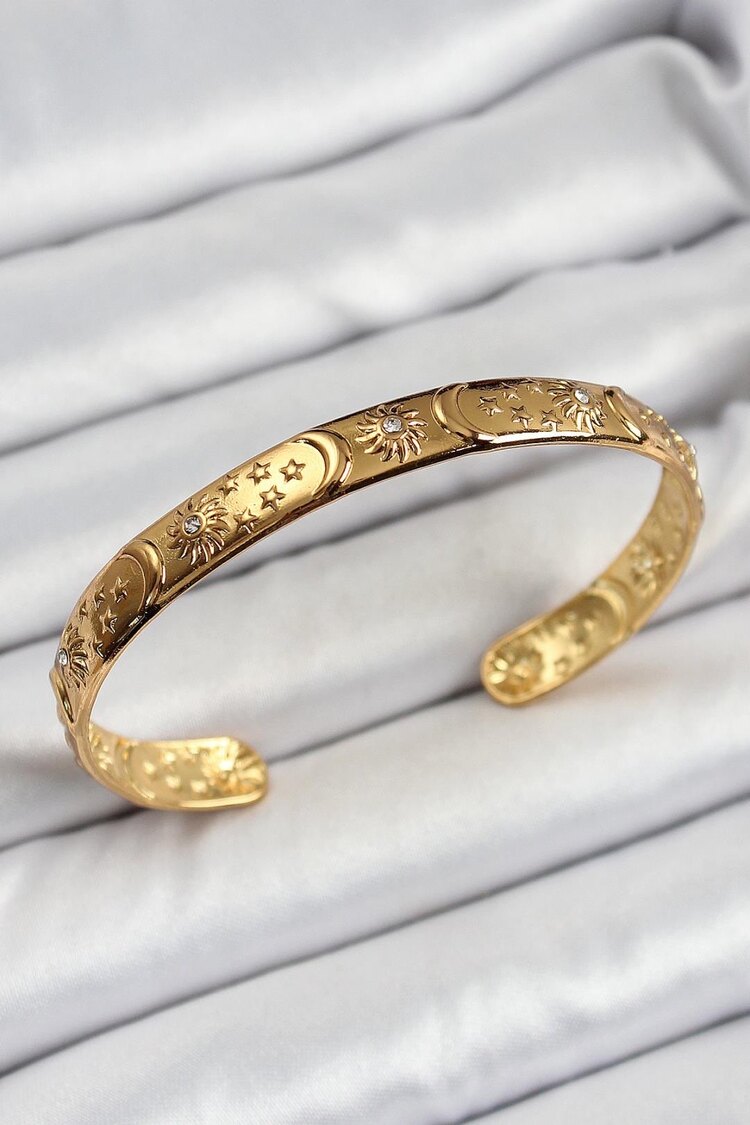 Gold Renk İşlemeli Altı Açık Bileklik
