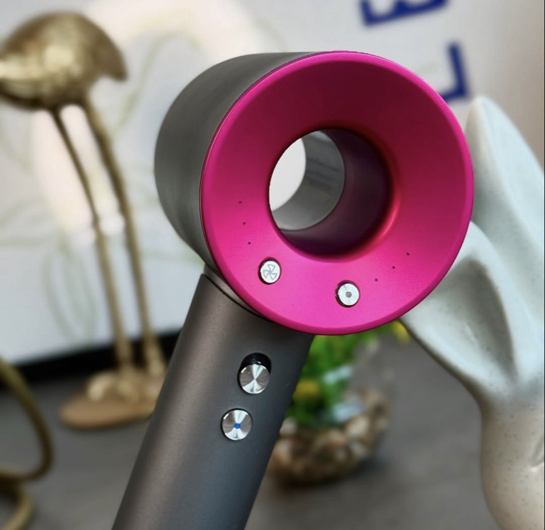 Dyson supersonic