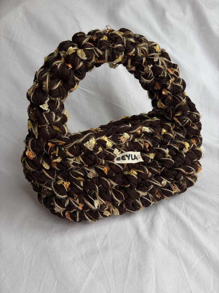 Amber Curve