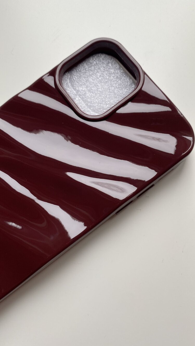 iPhone 14 Plus/ 15 Plus Bordo Dalga Telefon Kılıfı