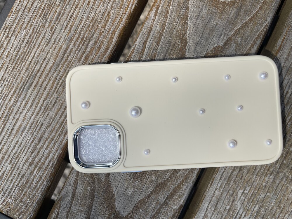 iPhone 13/14/15 İncili Krem Telefon Kılıfı
