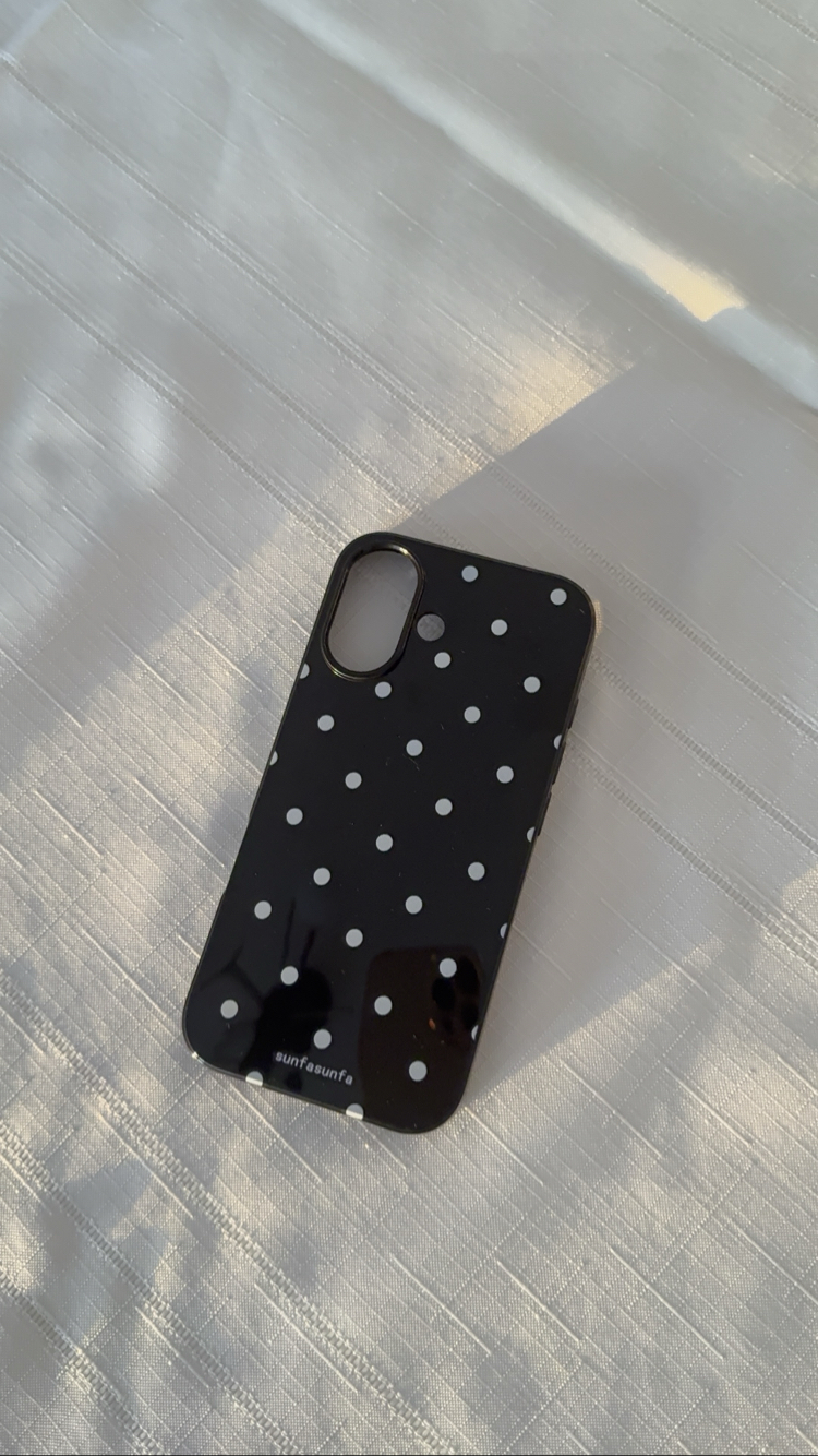 iPhone 17 Pro Dalmaçya Siyah Telefon Kılıfı