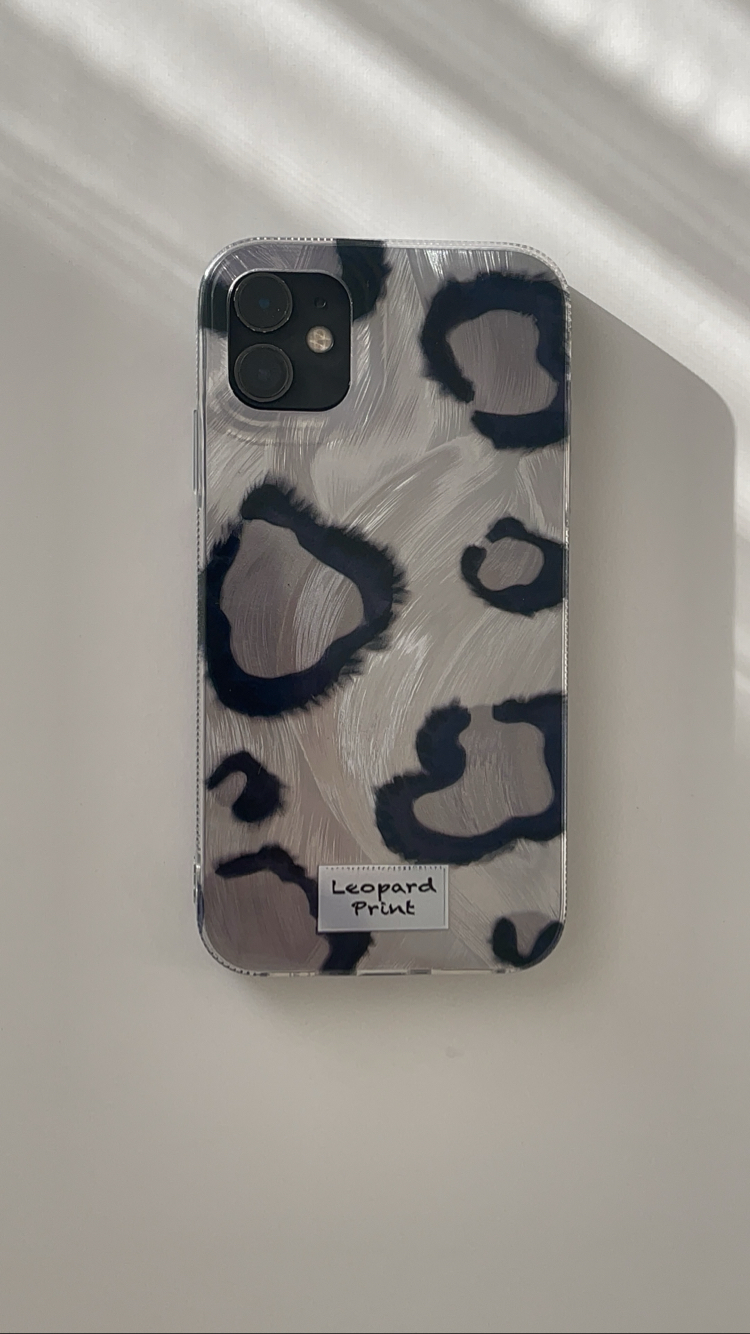 iPhone 16 Siyah Leopar Telefon Kılıfı
