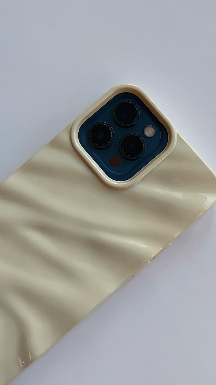 iPhone 12 Pro Max Krem Dalga Telefon Kılıfı