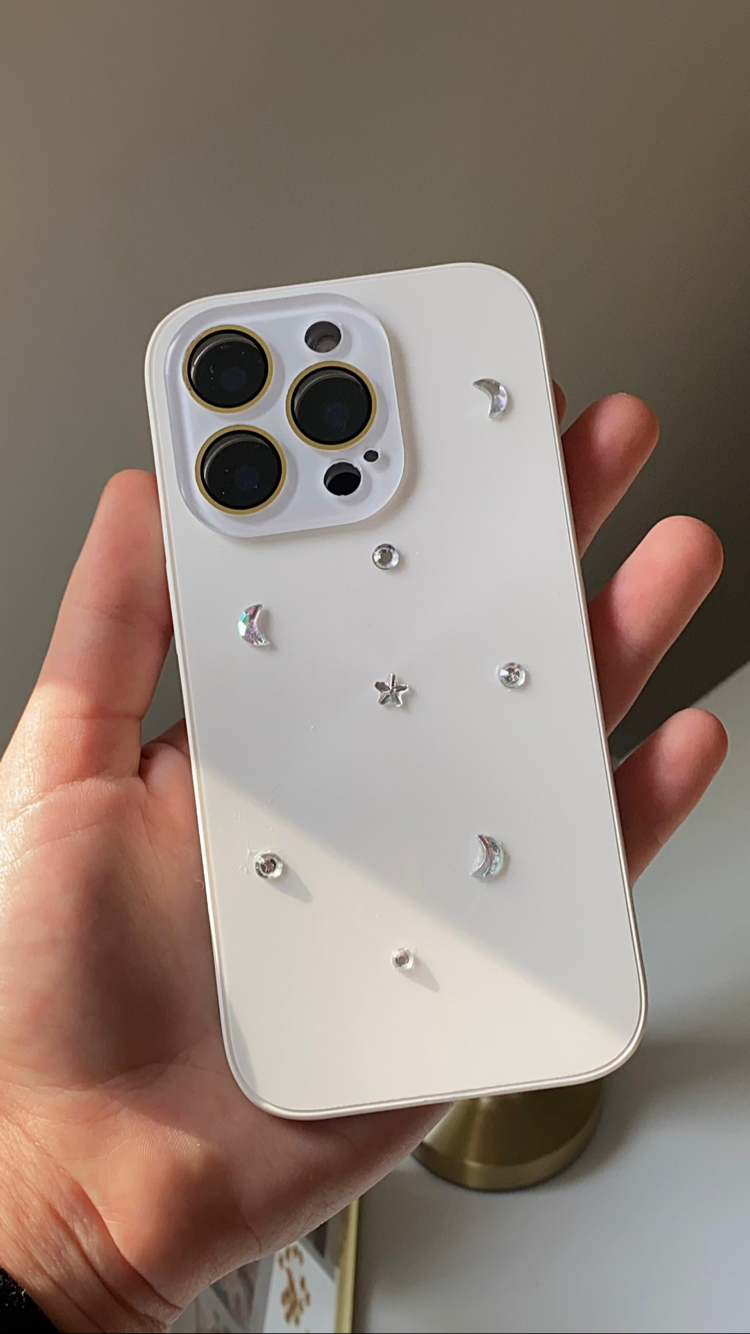 iPhone 16 Pro Beyaz Ay Yıldız Telefon Kılıfı 