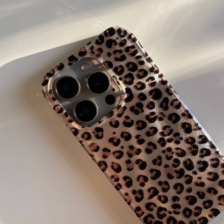 iPhone 17 Pro Leopar Telefon Kılıfı