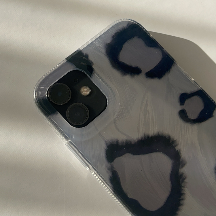 iPhone 16 Siyah Leopar Telefon Kılıfı