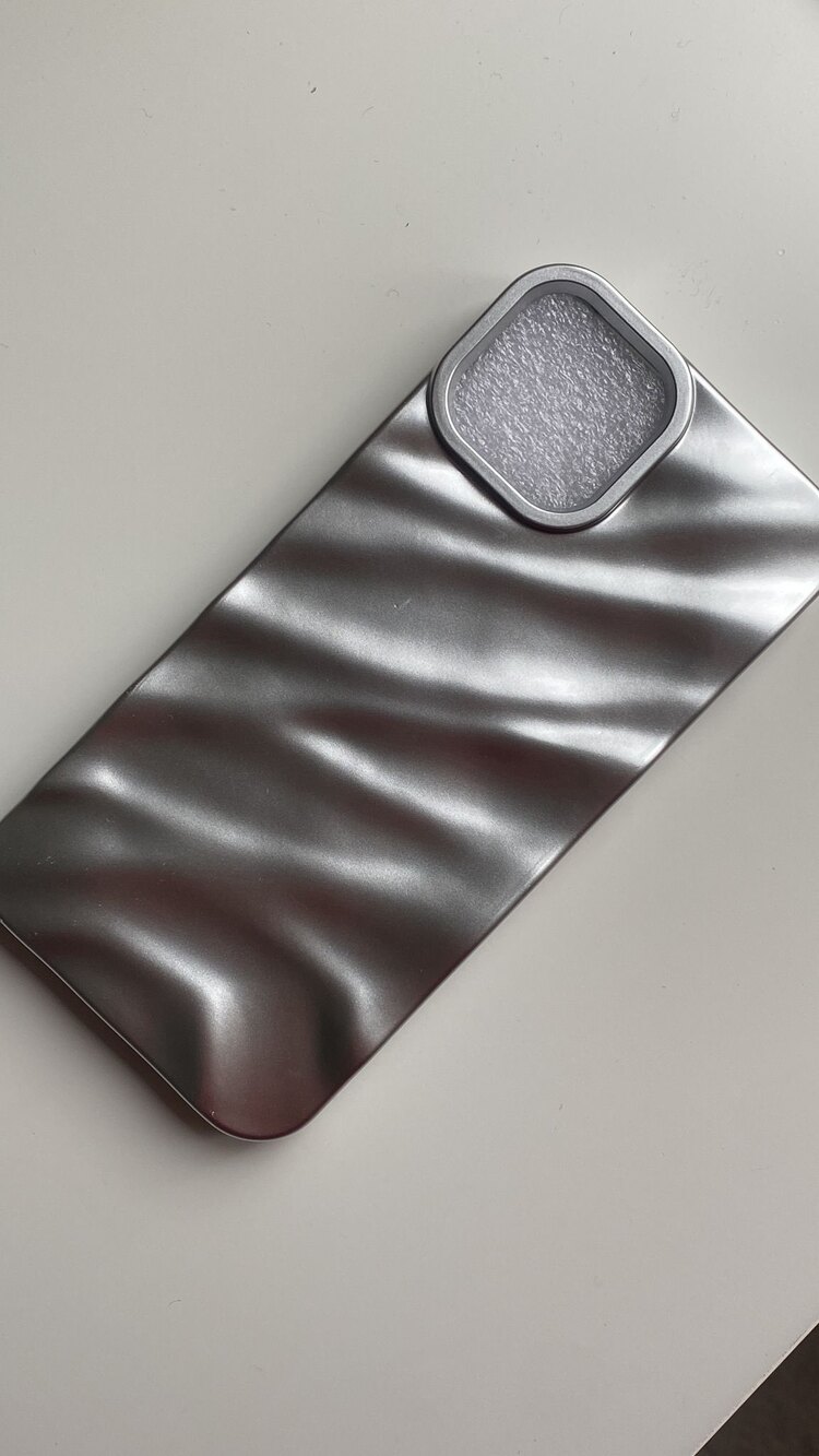 iPhone 11 Gümüş Dalga Telefon Kılıfı