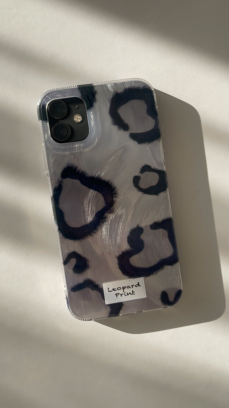 iPhone 12 Siyah Leopar Telefon Kılıfı
