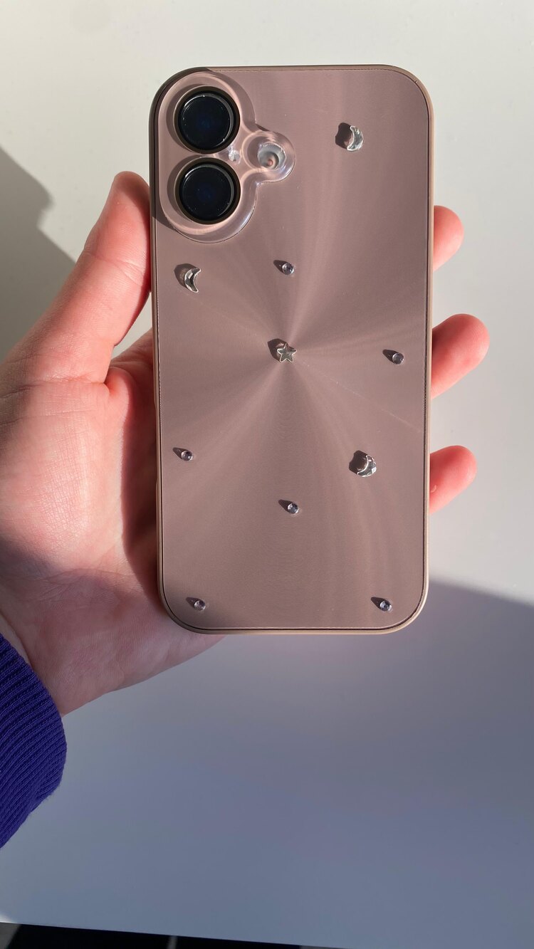 iPhone 16 Kahverengi Ay Yıldız Telefon Kılıfı