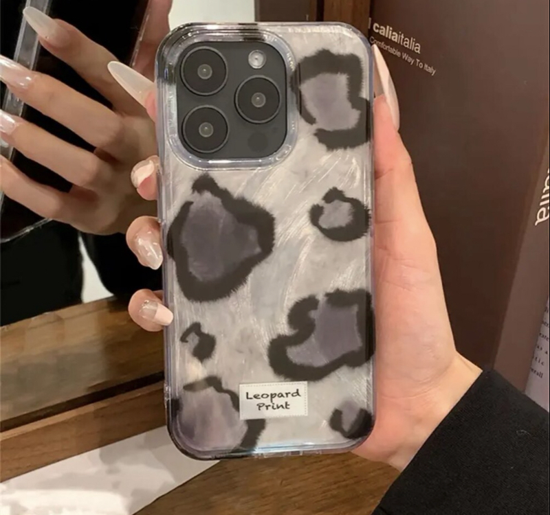 iPhone 16 Siyah Leopar Telefon Kılıfı