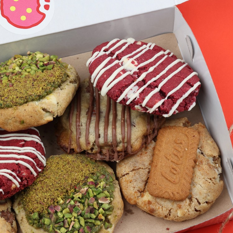 12’Lİ ÖZEL SEÇİM (RED VELVET İLK KEZ) “Gerçek Deneyim” Kutusu