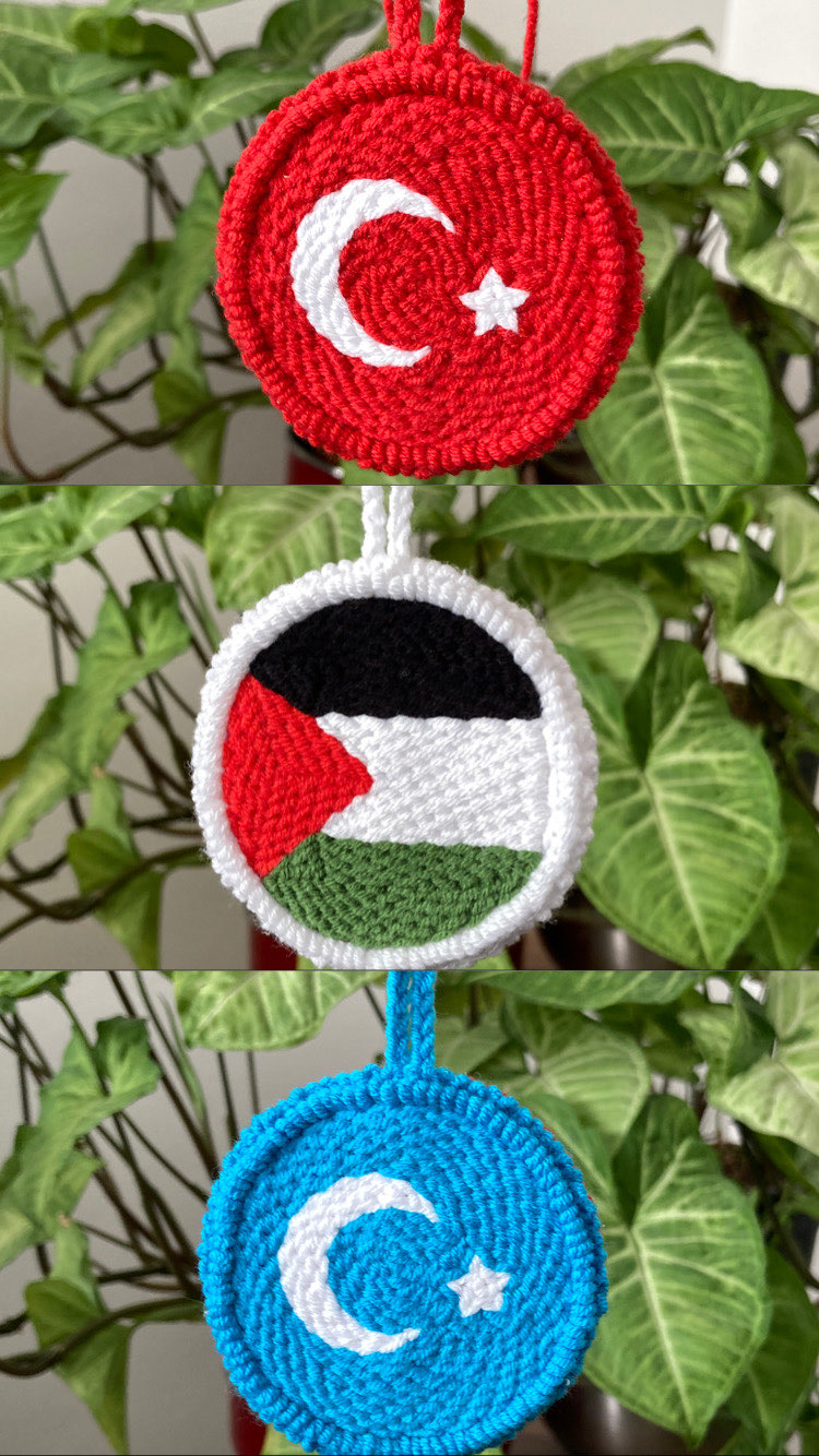 Çift taraflı araba süsü (%25’i bağış)