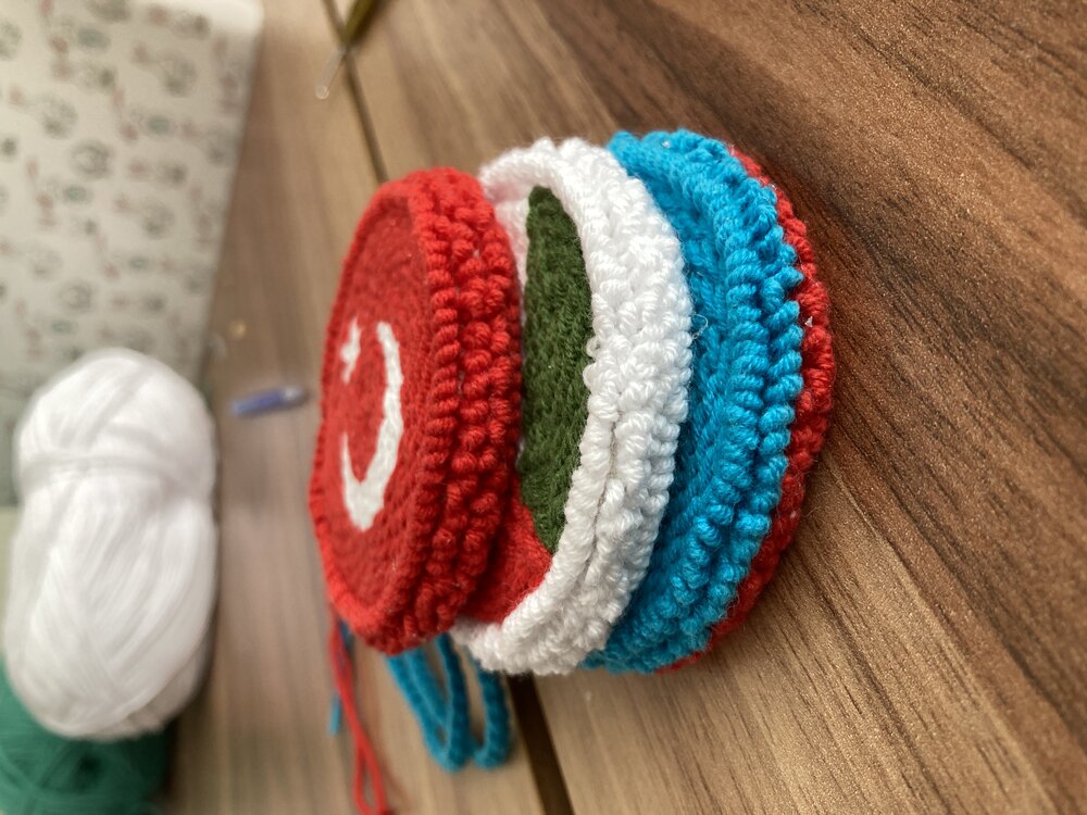 Çift taraflı araba süsü (%25’i bağış)